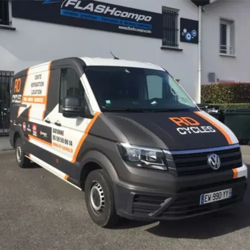 semi-covering 60 % du véhicule recouvert