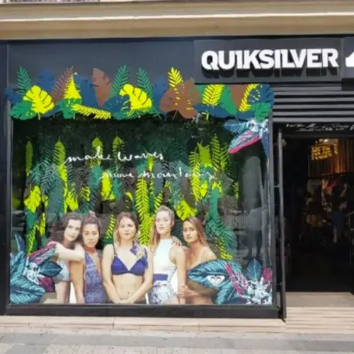 Découpe feuillage papier carton Quicksilver PARIS Champs Elysée