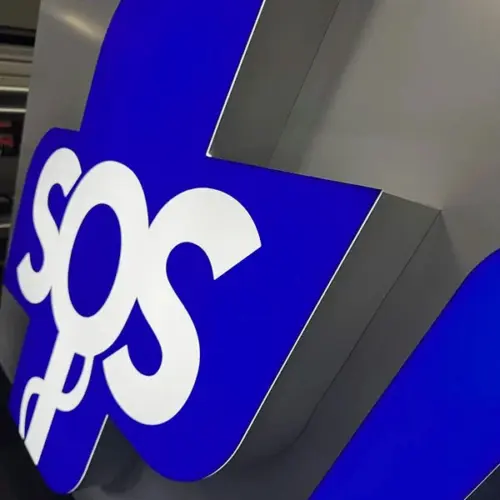 Enseigne lumineuse SOS médecin