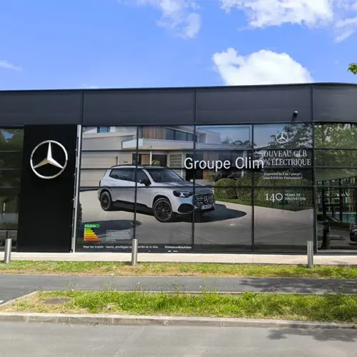 VITRINE MERCEDES ANGLET