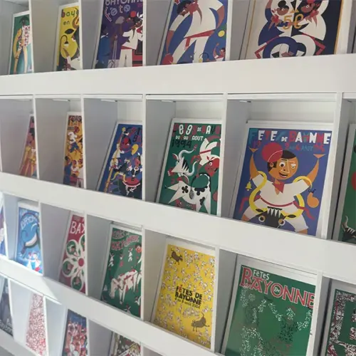 Cartes postales Office de tourisme Bayonne + support