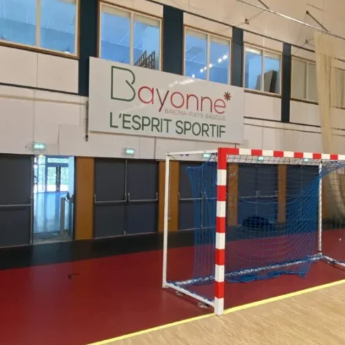 Bayonne panneau gymnase