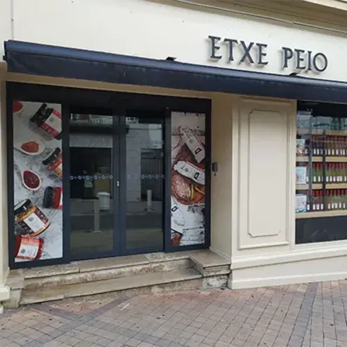 Vitrine Etxe Peio Bidart