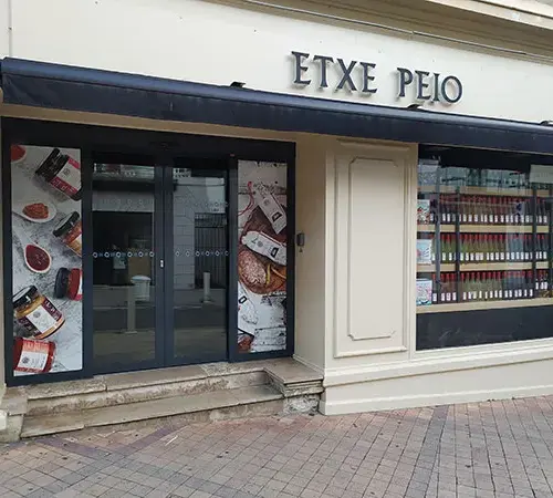 Vitrine Etxe Peio Bidart